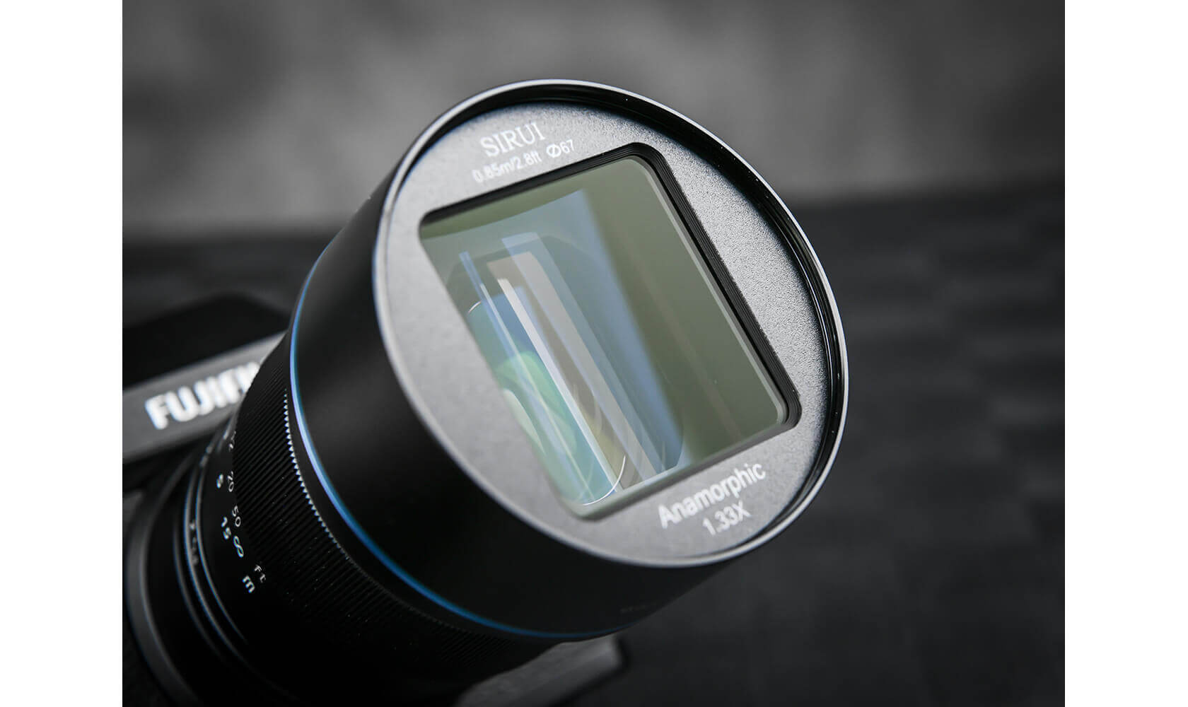 sirui-50mm-f1-8-1-33x-anamorphot-objektiv-fuji-x-mount image 3